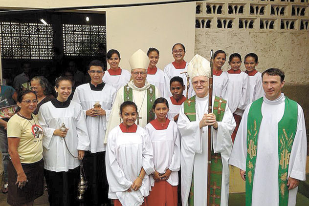Visita à Igreja que está em Óbidos