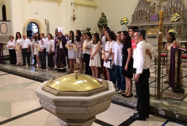 Dom José Roberto aos crismandos: sejam testemunhas de Cristo!