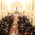 Corpus Christi reúne fiéis em celebração marcada por procissão e adoração ao Santíssimo